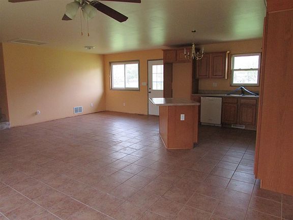 3rd image of 9124 Baldwin Dr
