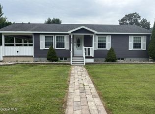 955 River Rd, Schenectady, NY 12306