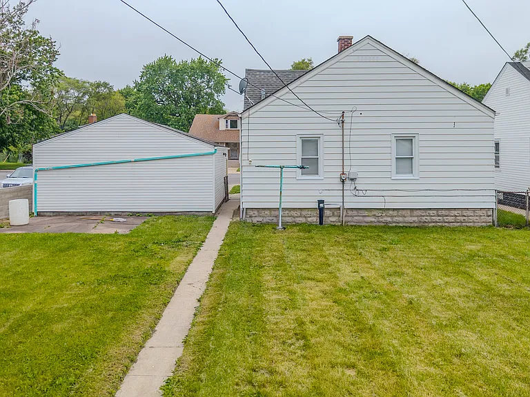 1753 Taft St — Photo 25
