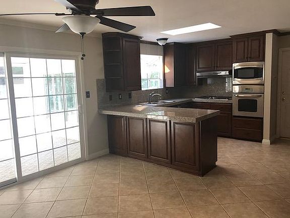 3rd image of 2392 Ingelow Ct