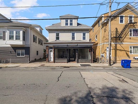 4th image of 559 Branch Ave
