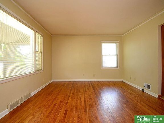 5th image of 2123 S 49th St
