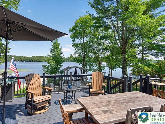 3rd image of 240 S Lake Dr