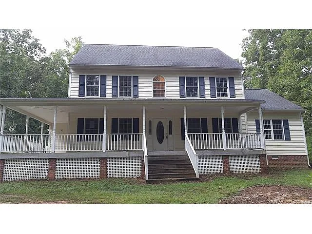 17323 Burchett Ln photo 1