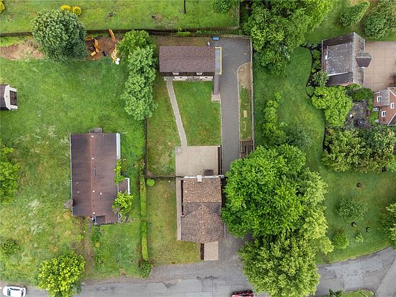 3rd image of 5614 Bower Ave