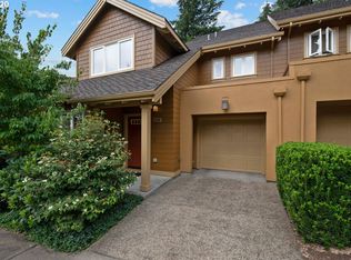 2209 NW Cedar View Ln, Portland, OR 97229