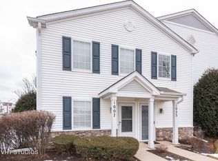 1007 Silverstone Dr, Carpentersville, IL 60110