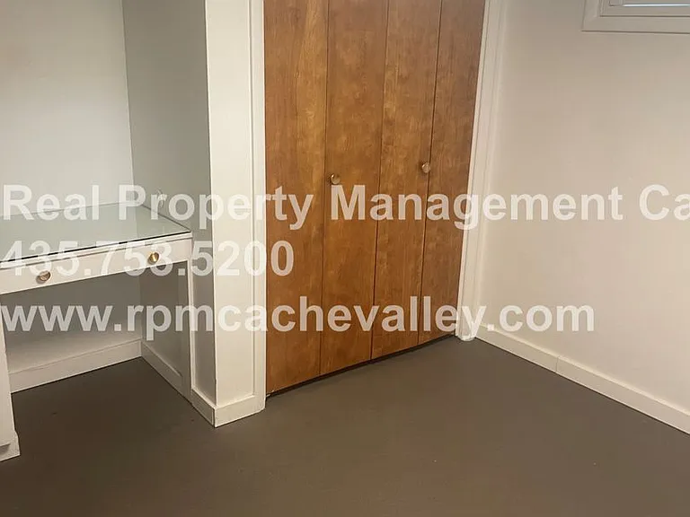 495 E 900 N — Photo 20