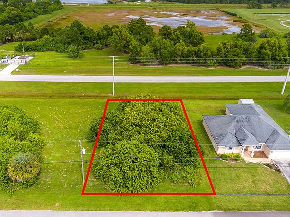 3rd image of 5809 NW Dooley Cir