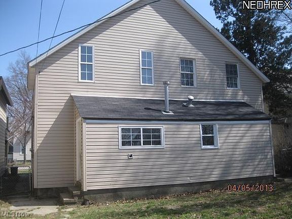 2nd image of 2038-2040 W 95th St