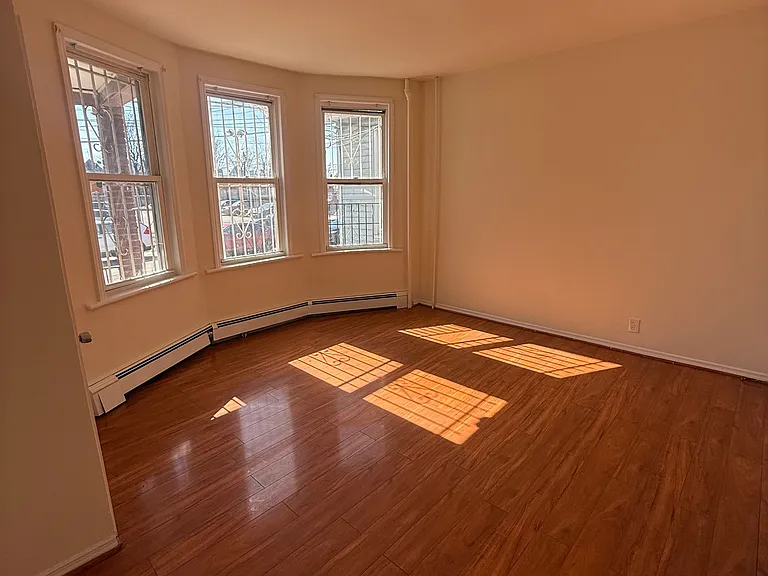 818 Communipaw Ave #1 — Photo 8