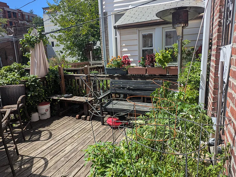 313 K St NE — Photo 22