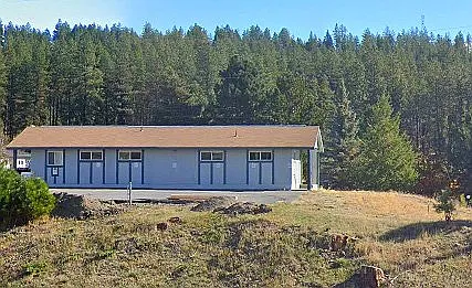 466 Thornton Dr — Photo 4