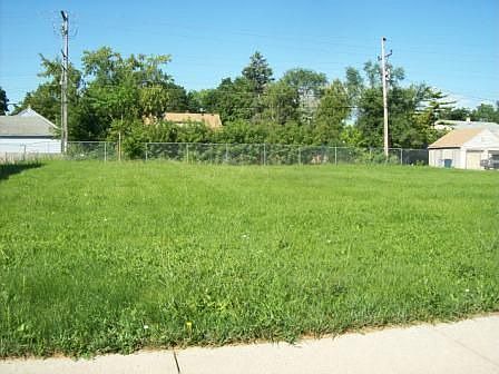5th image of 7347 W Fond Du Lac Ave #7357
