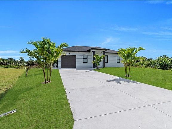 3rd image of 711 Roma Ave S