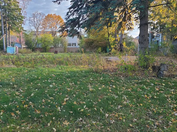 1A View St, Ajax, ON L1Z 1E4