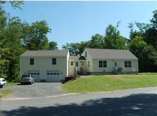 265 Cemetery Rd, Buxton, ME 04093