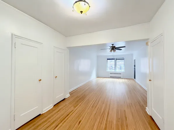 915 East 17th Street image 10 of 12