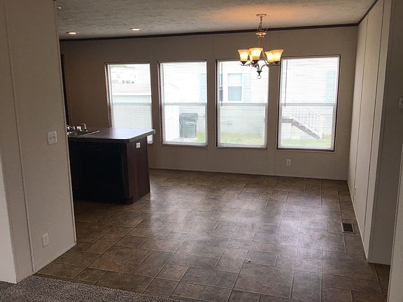 5th image of 289 Silver Peak Dr #242