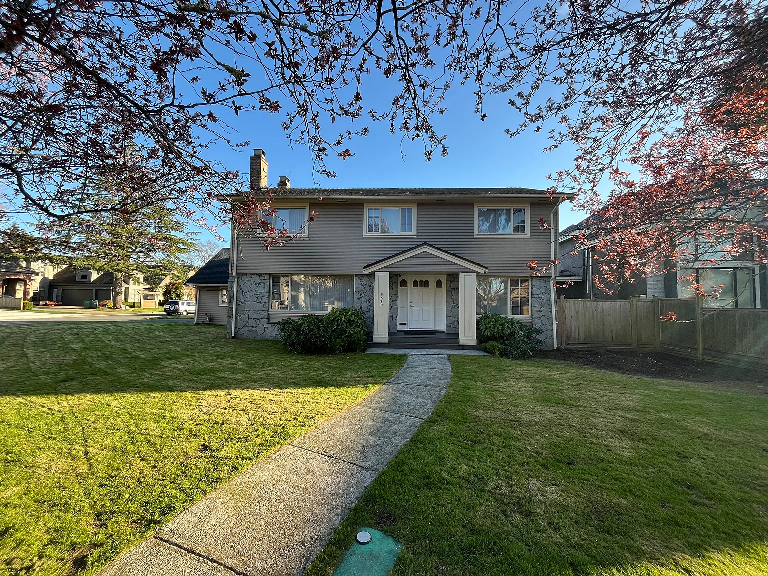 5860 Linscott Rd photo 1