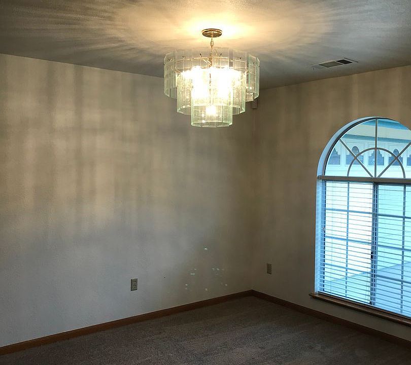 1st image of 3939 W Douglas Ave