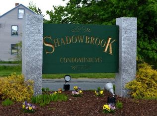 16 Shadowbrook Ln APT 31, Milford, MA 01757