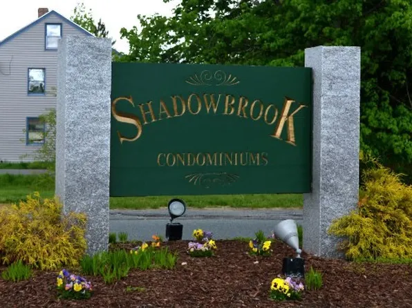 16 Shadowbrook Ln APT 31, Milford, MA 01757