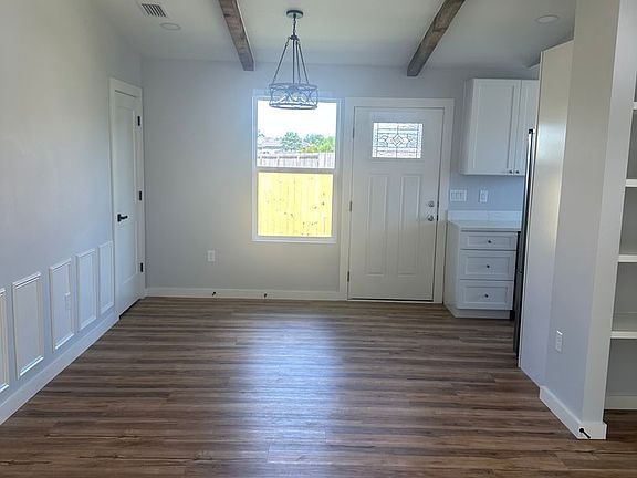 4th image of 7209 Lake Suzzanne Ln
