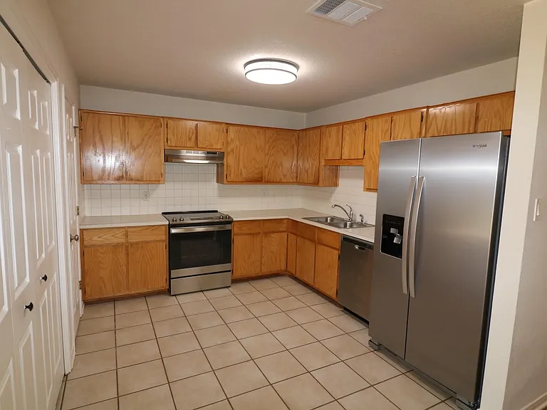 2809 Edgefield St #B — Photo 4