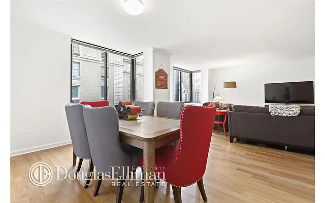 Rented by Douglas Elliman | media 19