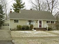 2nd image of 1873 Linden St