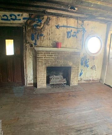 4th image of 208 Betty Jean St