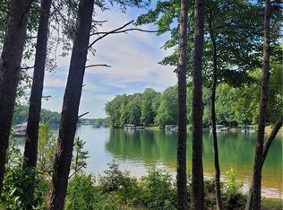 713 Bay Harbor Ln, Seneca, SC 29672
