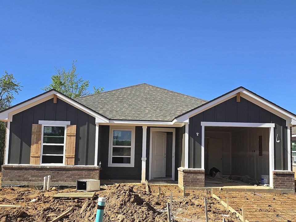 1st image of 1710 Meadow Ln