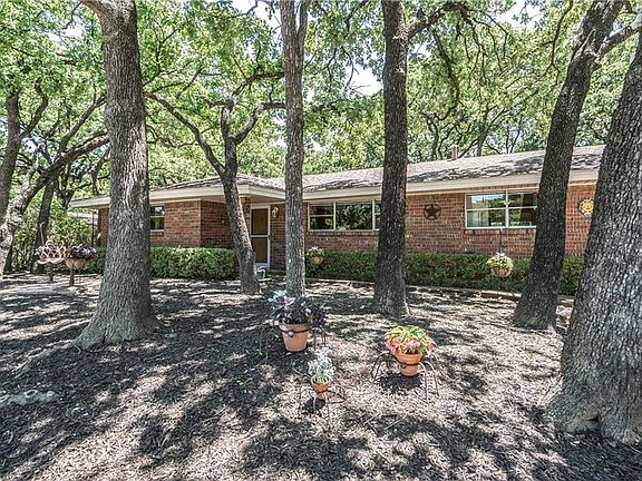 2nd image of 620 Monette Dr