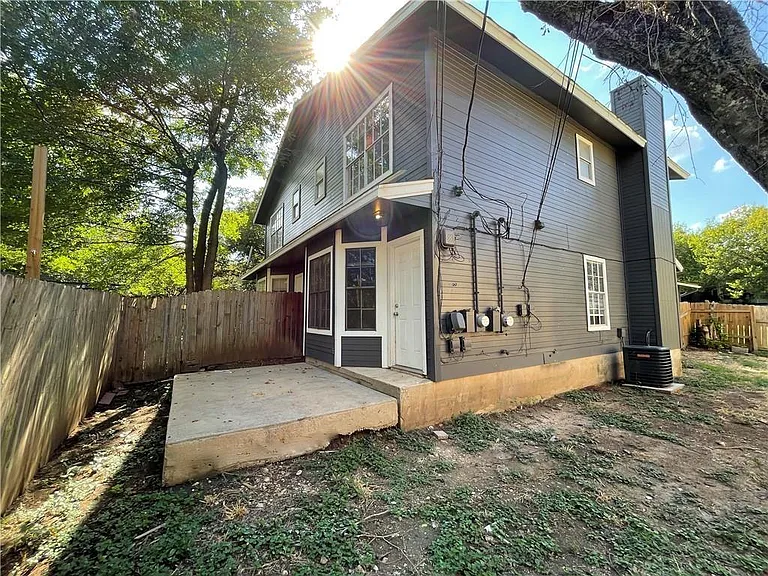 2009 Kirksey Dr #A — Photo 35