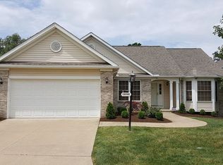 18598 Winding Oak Dr, Middleburg Heights, OH 44130