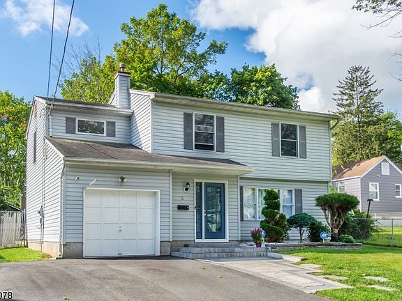 2nd image of 5 Seneca Ave