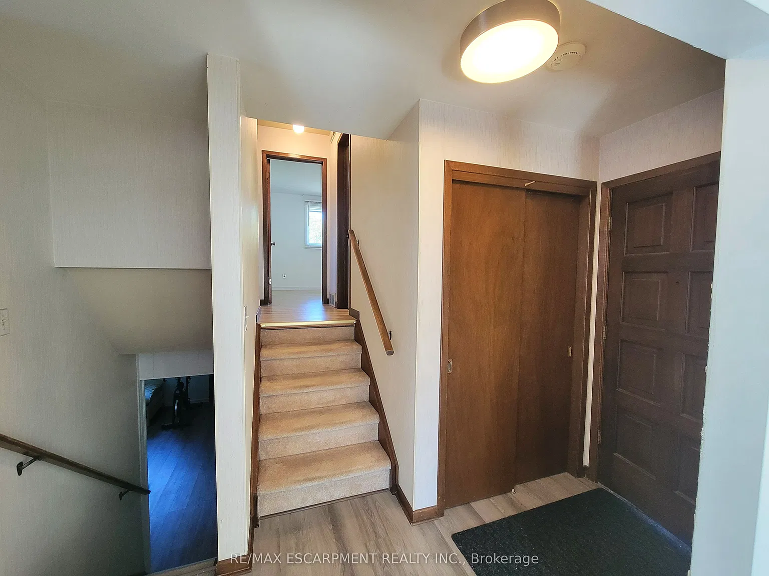 3 bed, $2,300 — Photo 3