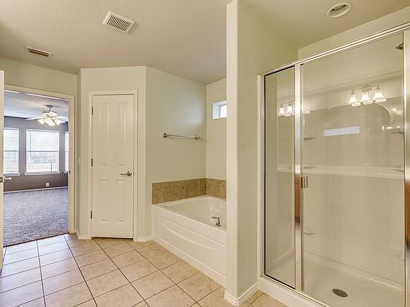 4th image of 15832 Mirasol Dr