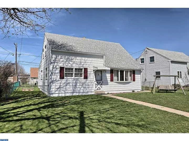 816 Hartman Ave photo 1