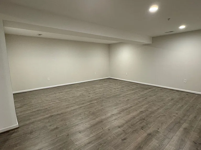 11914 Mary Catherine Dr — Photo 30