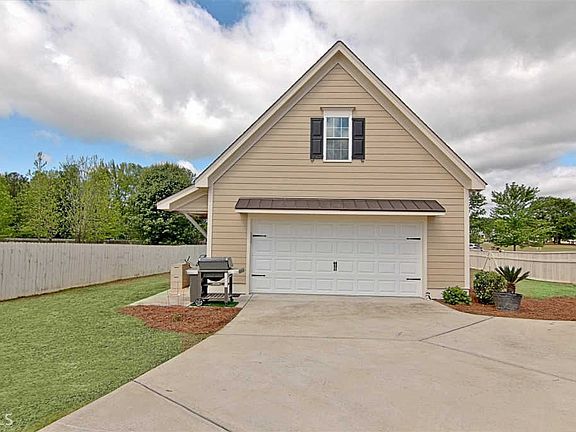 4th image of 7 Water Oak Dr