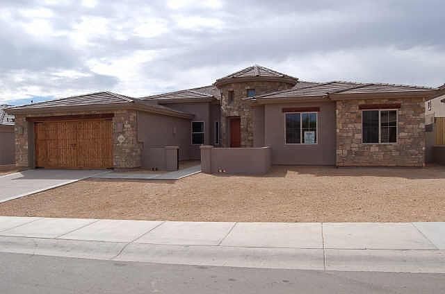 1st image of 11456 N 124th Place