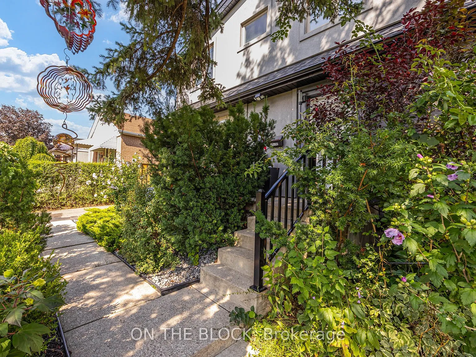 2 bed, $3,200 — Photo 2