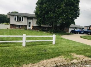 2617 Springfield Rd, East Peoria, IL 61611