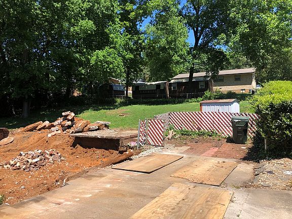 2nd image of 304 Palmetto Ave
