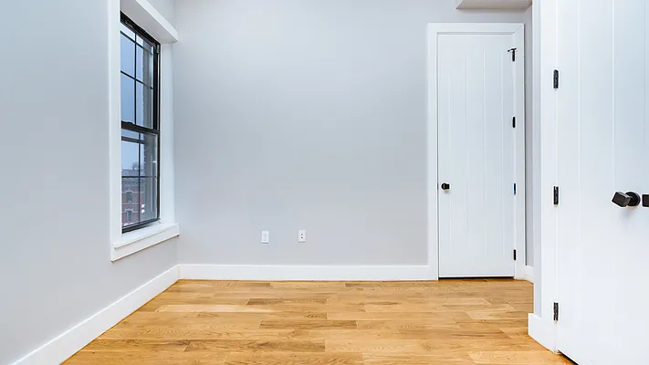 Rented by Nooklyn NYC LLC | media 18