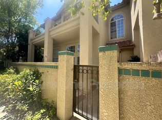 674 Warwick Ave, Thousand Oaks, CA 91360