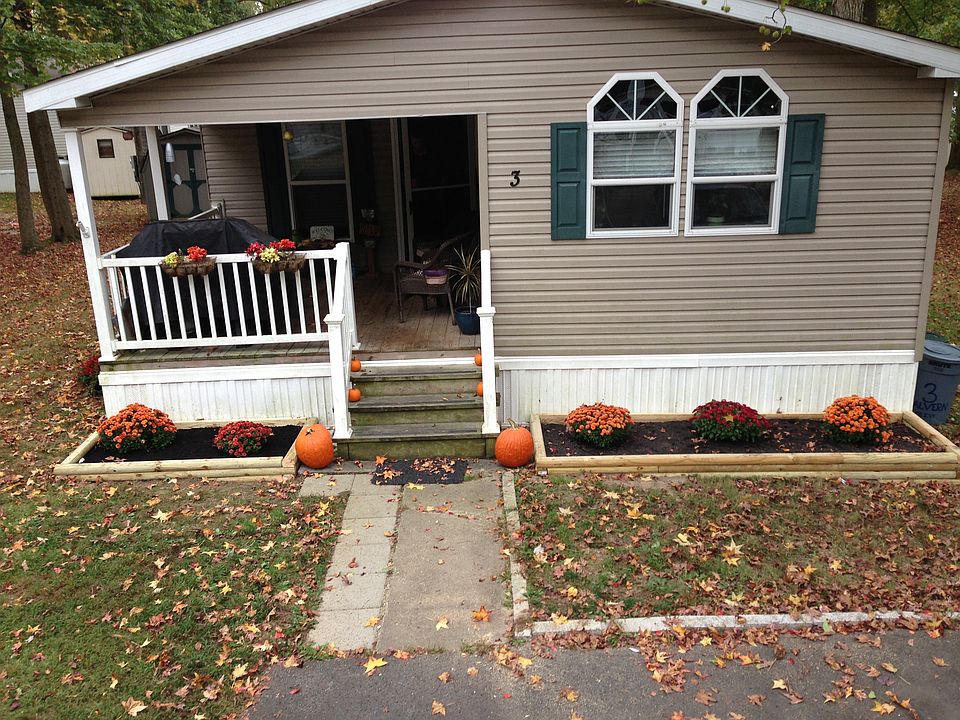 1st image of 3 Malvern Dr